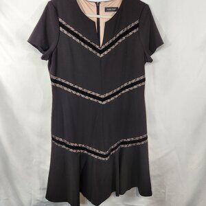 Ivanka Trump Sheath Lined Lace & Velver Design Chic Dress Sz 14  (H-27)